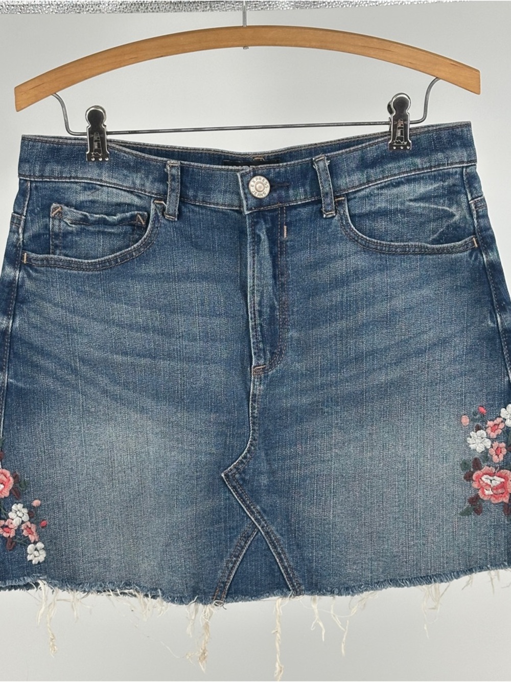 Express Blue Denim Mini Skirt with Floral Embroidery Size 6